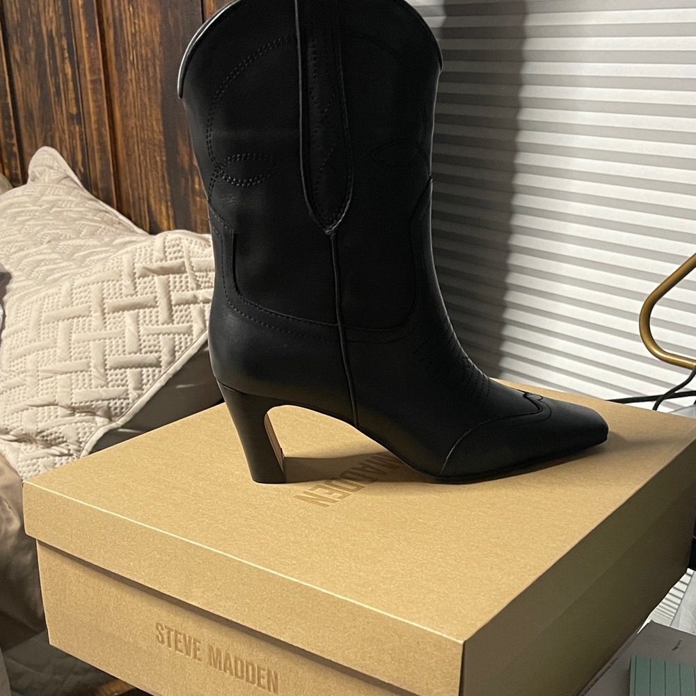 Steve Madden Josefine Boots